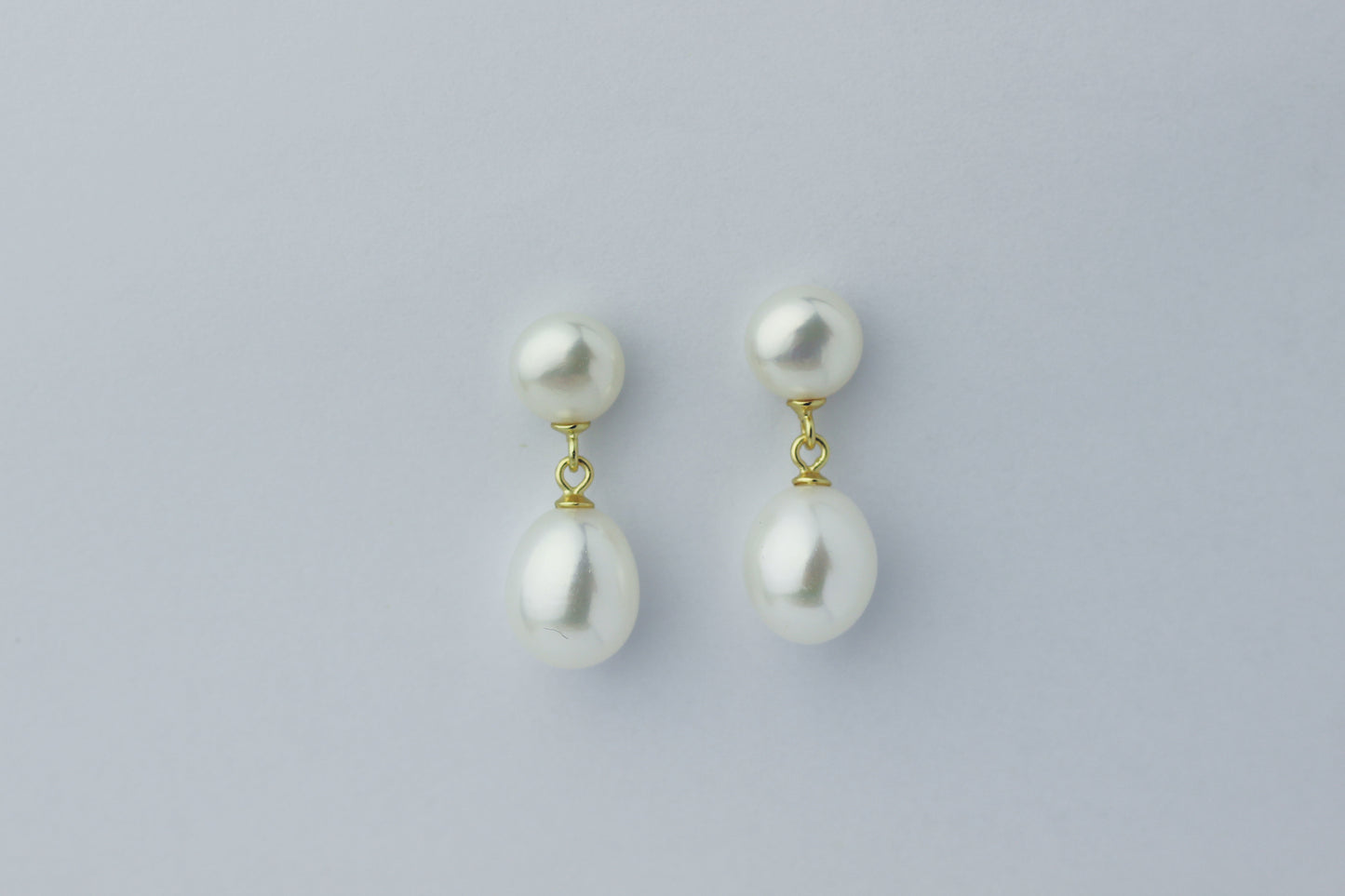 Drop Pearl Earring